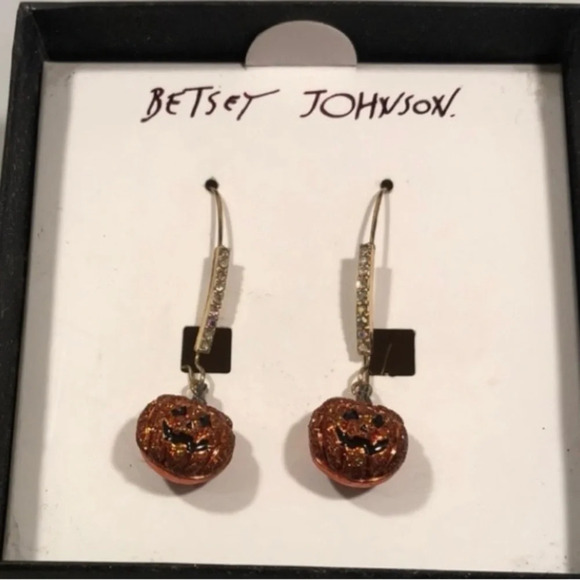 BETSEY JOHNSON SET Halloween Charm Necklace & Matching Pumpkin Earrings NEW NWT - Picture 2 of 8